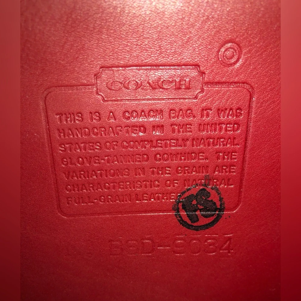 Vintage Coach Red Leather Ergo Small Flap #9034 with Hangtag in Great Condition - Picture 3 of 13